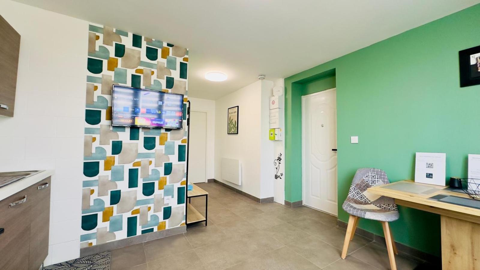 Appartement Cosy A Reminiac Exterior photo